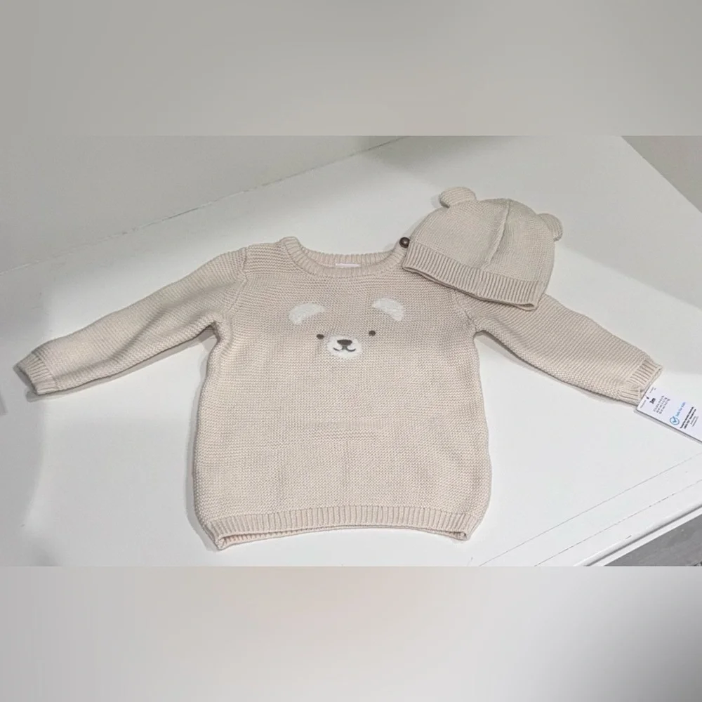 ☀️Carter's Cream Bear Knit Sweater and Hat Set